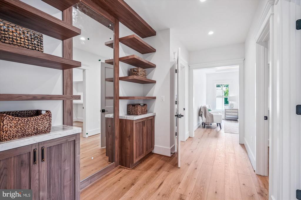 4613 CHASE AVENUE