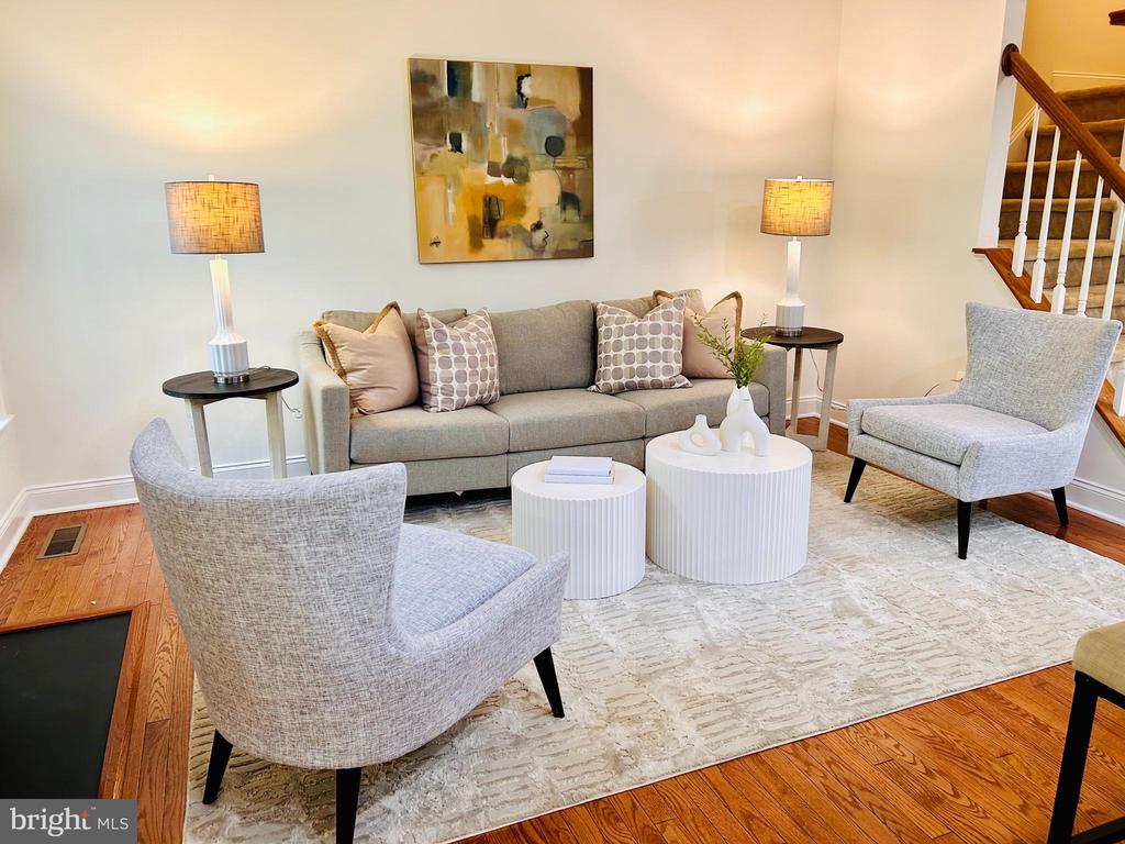 22151 FAIR GARDEN LANE