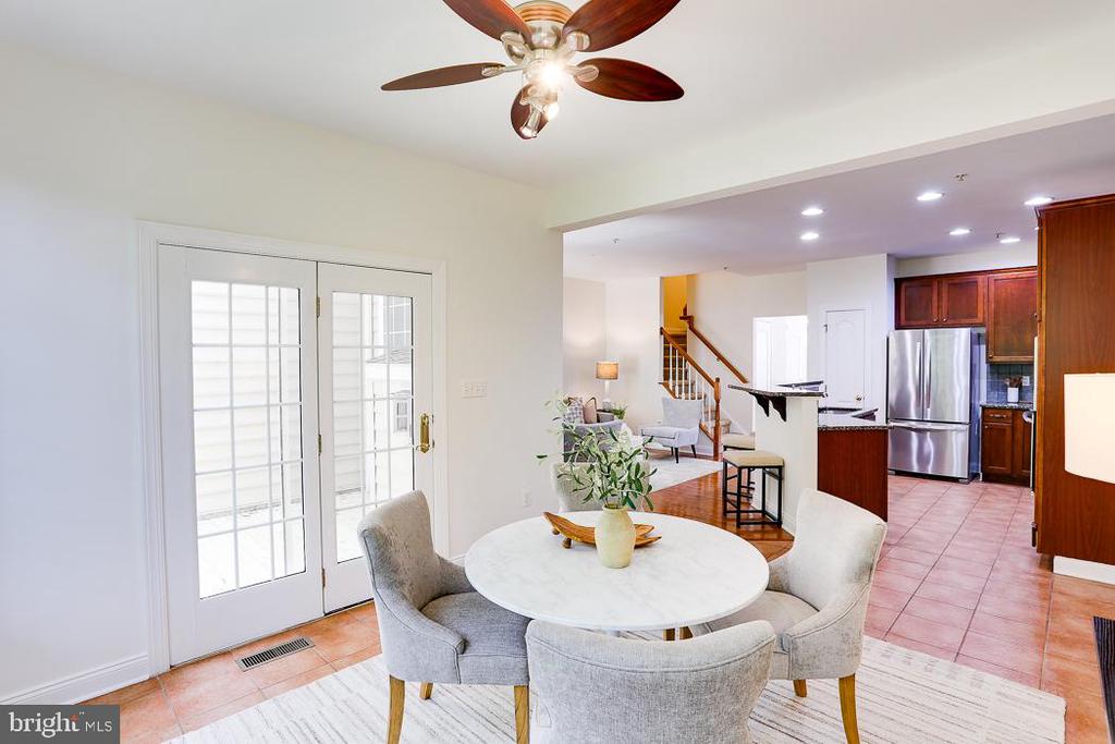22151 FAIR GARDEN LANE