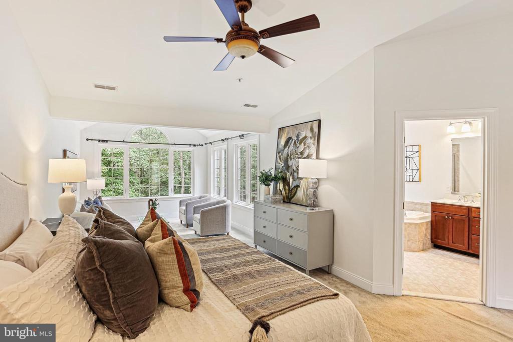 22151 FAIR GARDEN LANE