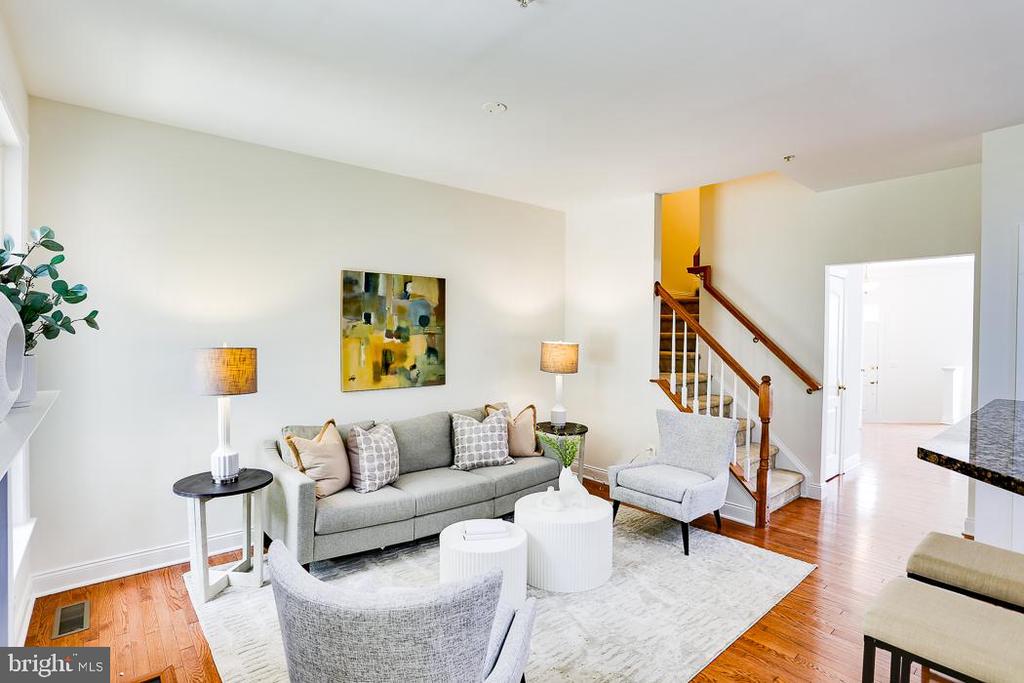 22151 FAIR GARDEN LANE
