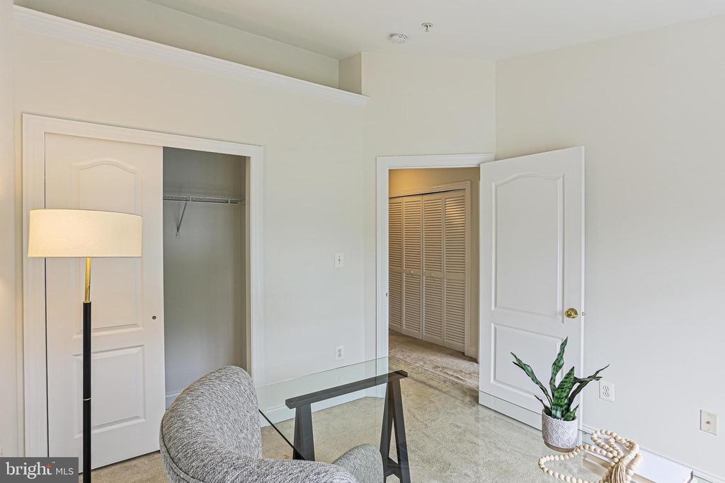 22151 FAIR GARDEN LANE