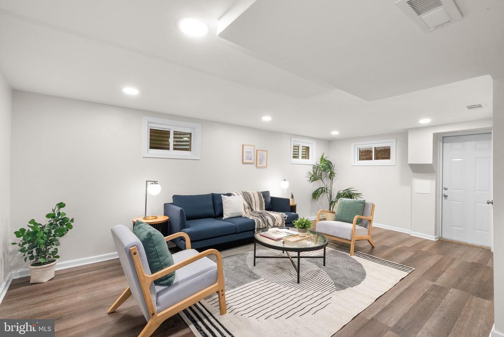 409 PENWOOD ROAD