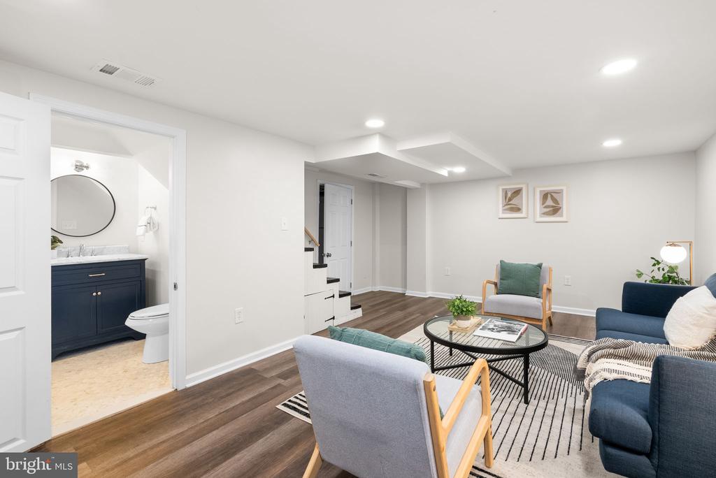 409 PENWOOD ROAD