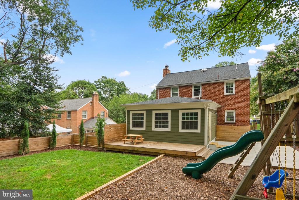 409 PENWOOD ROAD