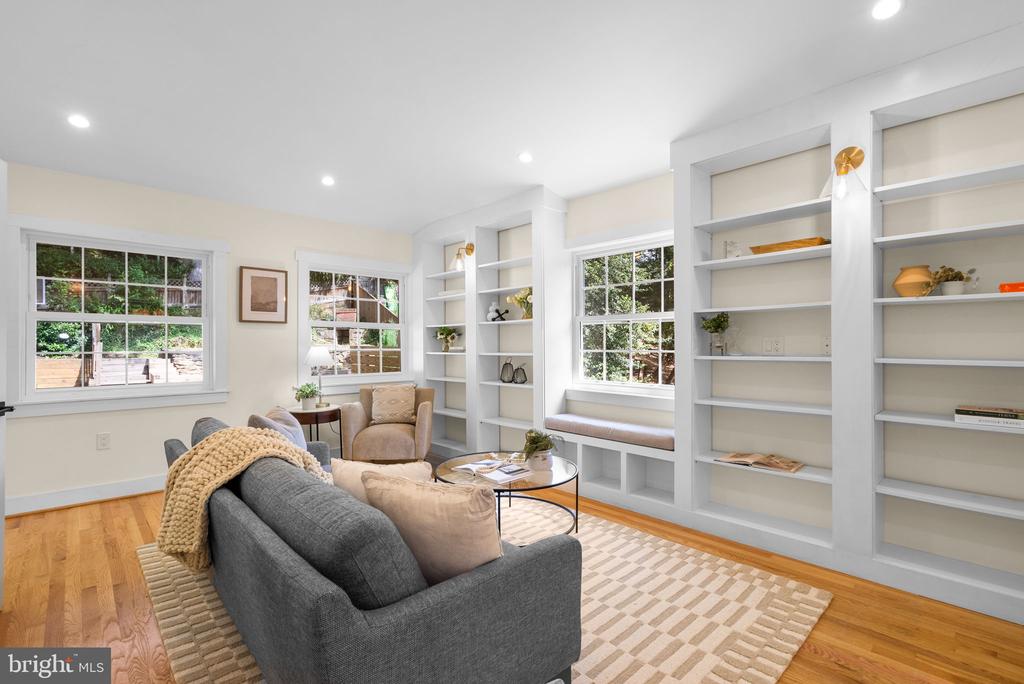 409 PENWOOD ROAD