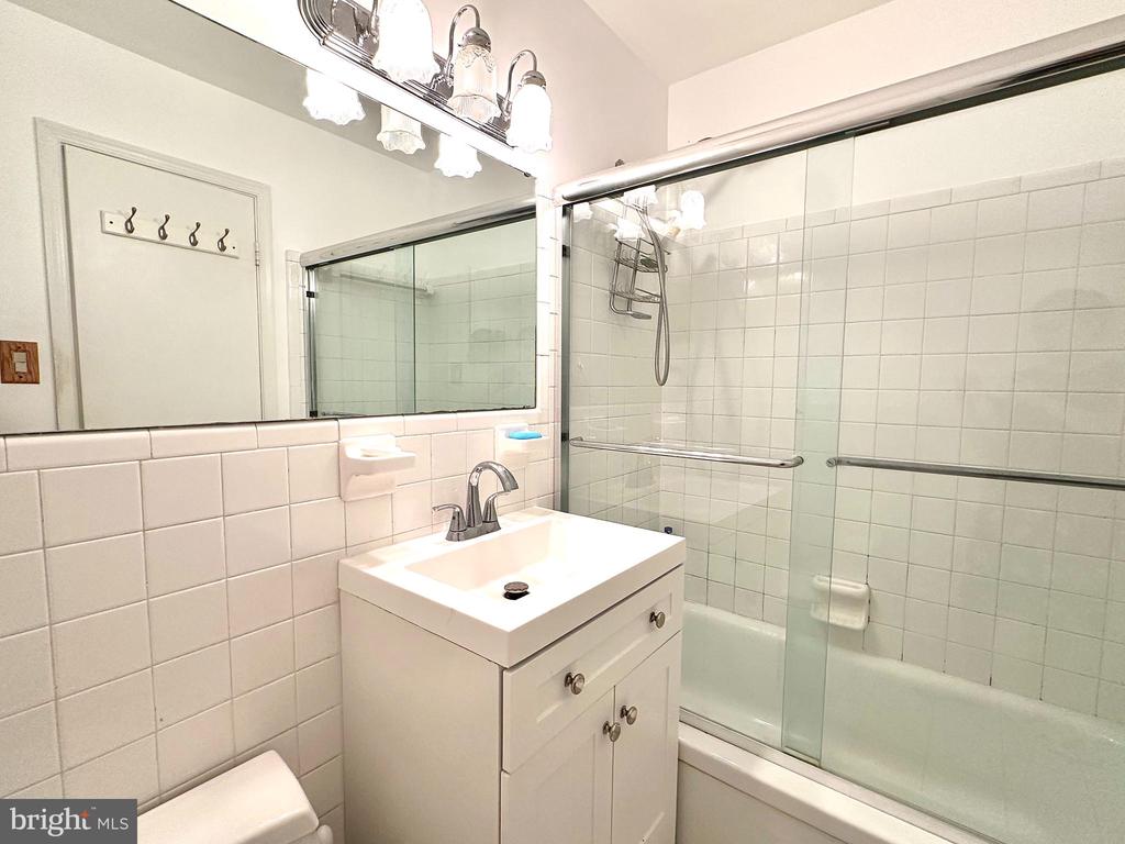 11903 HENRY FLEET DRIVE