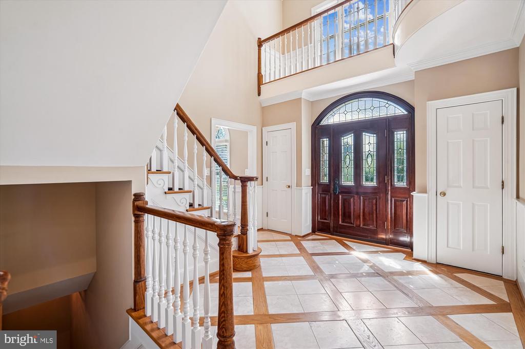 8849 TUCKERMAN LANE