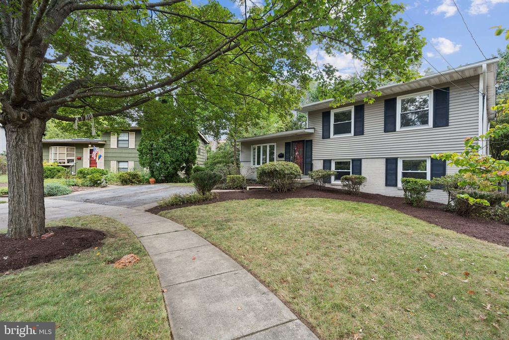 11410 CAM COURT