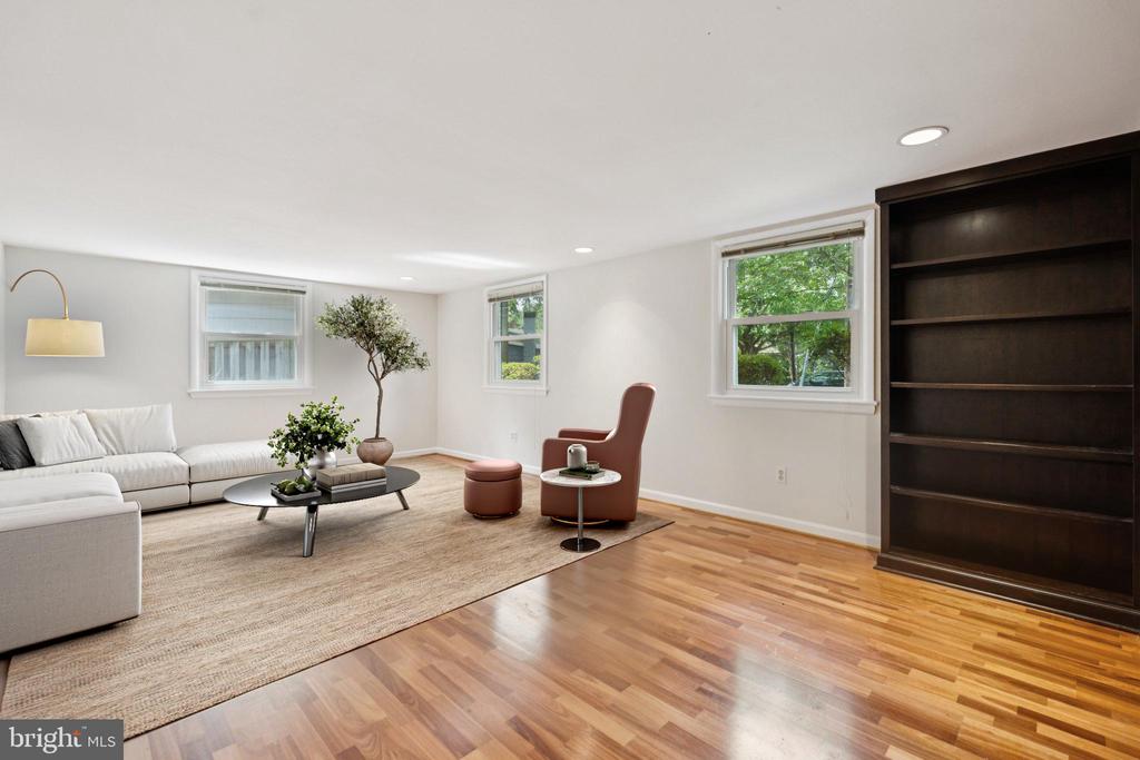 11410 CAM COURT