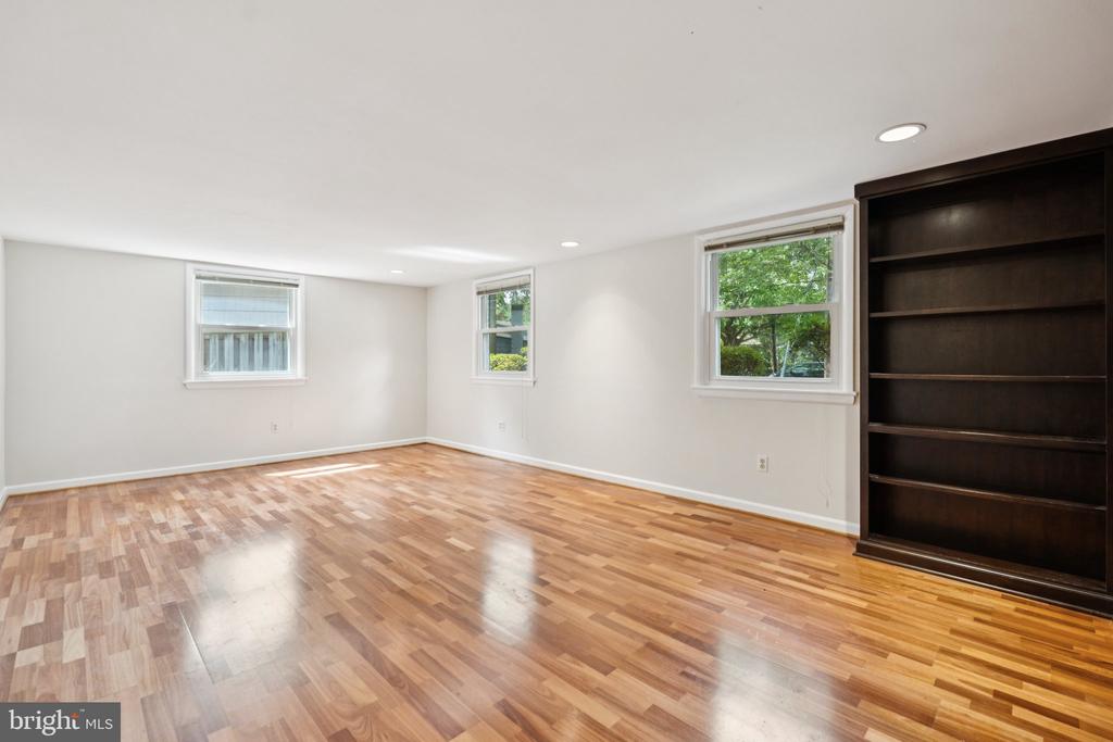 11410 CAM COURT