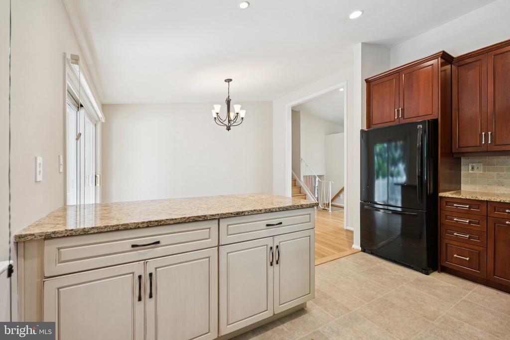 11410 CAM COURT