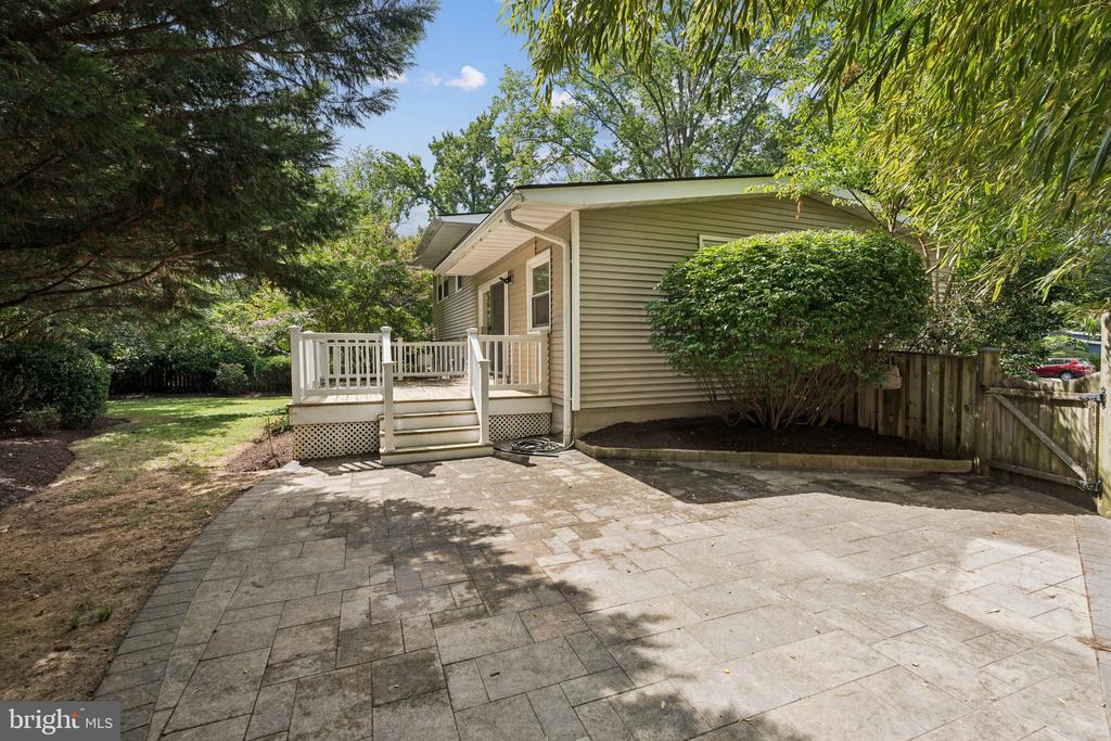 11410 CAM COURT