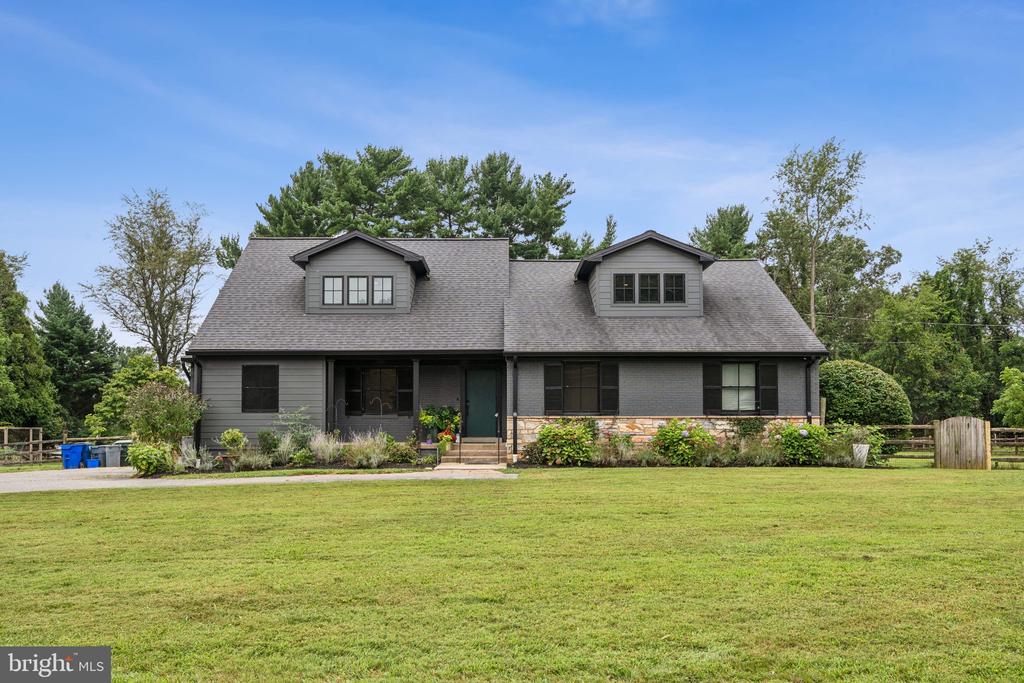 1720 MARYMONT ROAD