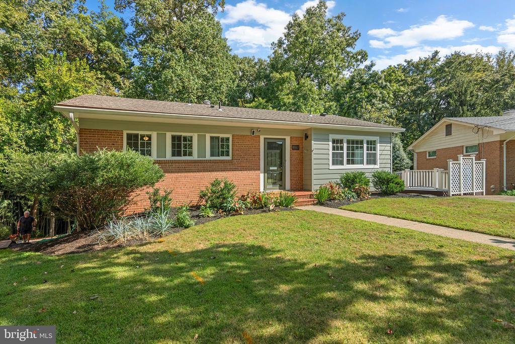 9907 BIG ROCK ROAD