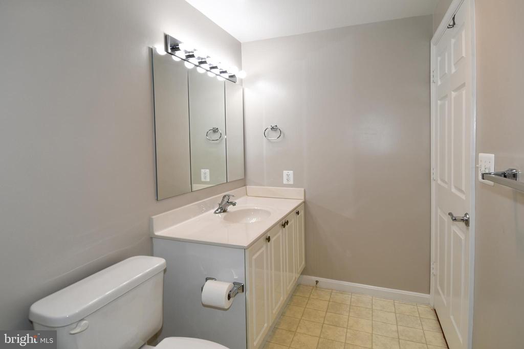 3100 N LEISURE WORLD BOULEVARD Unit: 611