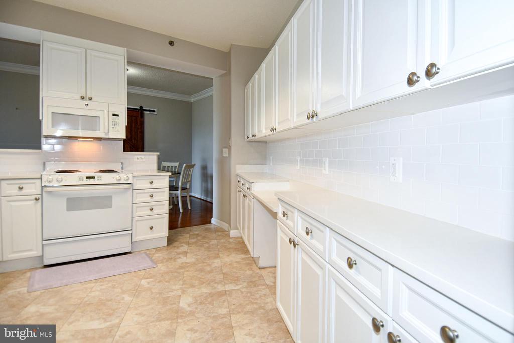 3100 N LEISURE WORLD BOULEVARD Unit: 611