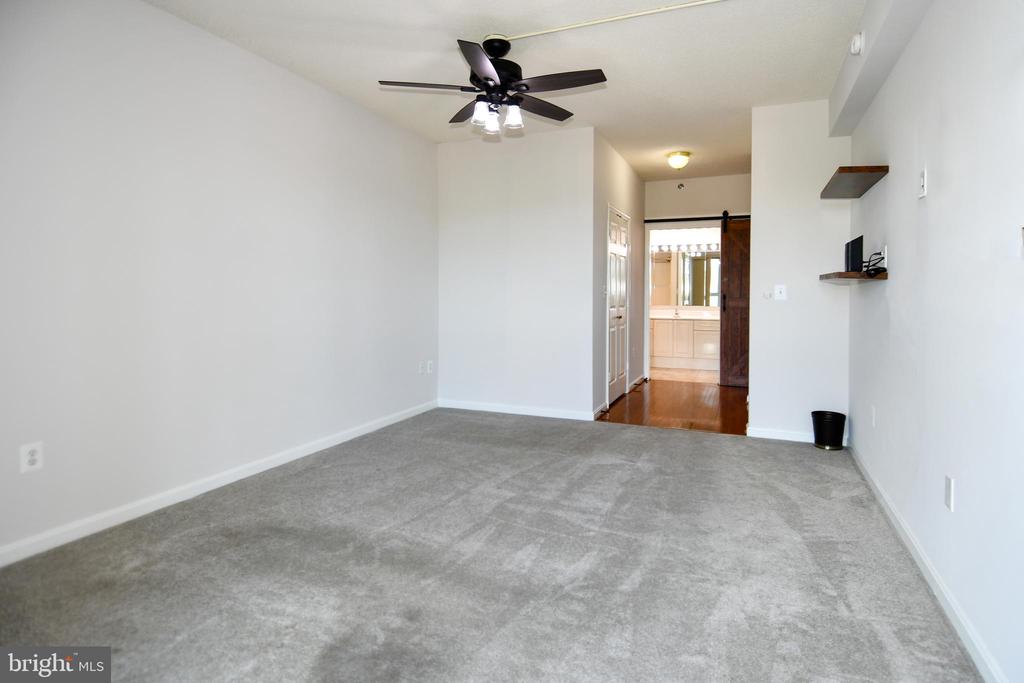 3100 N LEISURE WORLD BOULEVARD Unit: 611