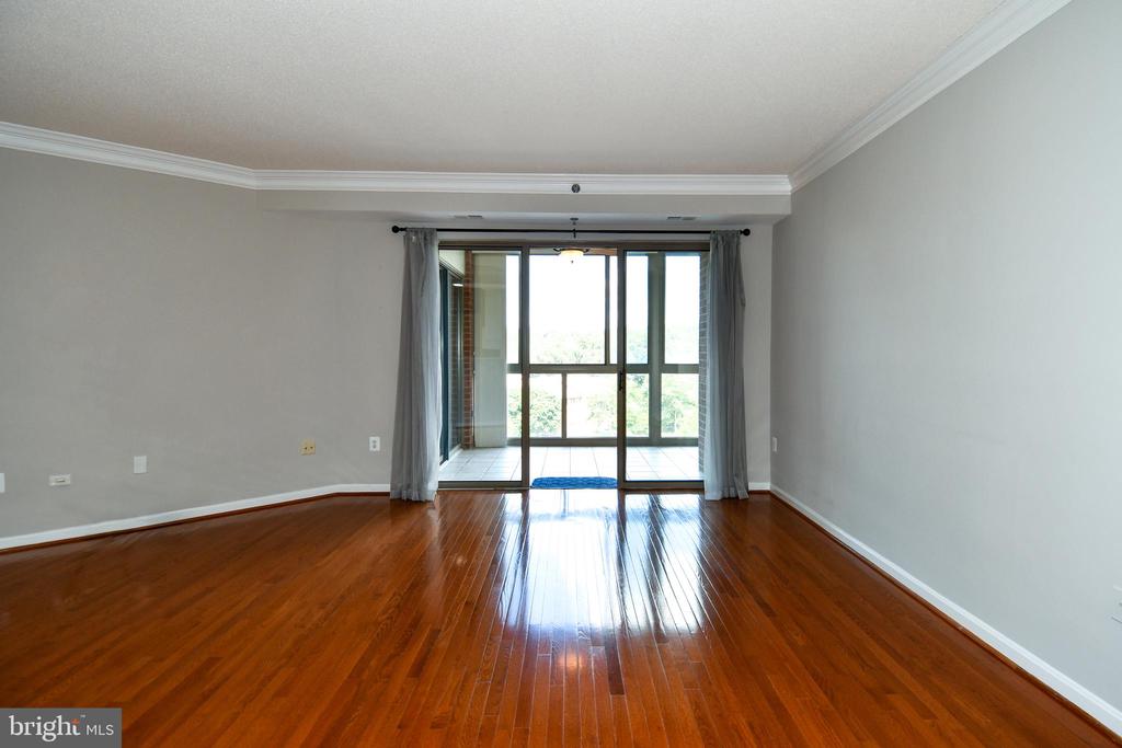 3100 N LEISURE WORLD BOULEVARD Unit: 611