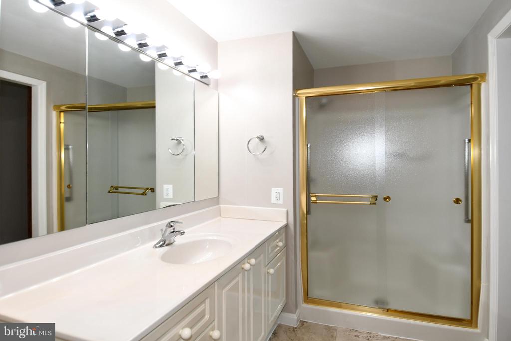 3100 N LEISURE WORLD BOULEVARD Unit: 611