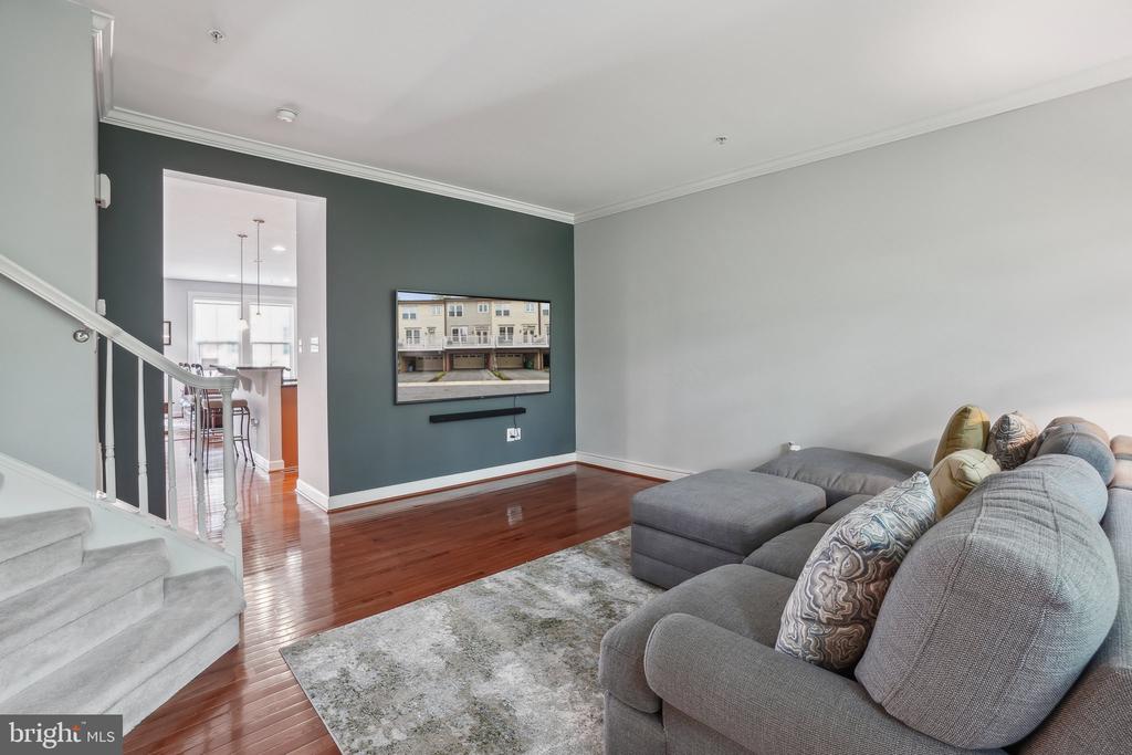 410 LADY FERN PLACE