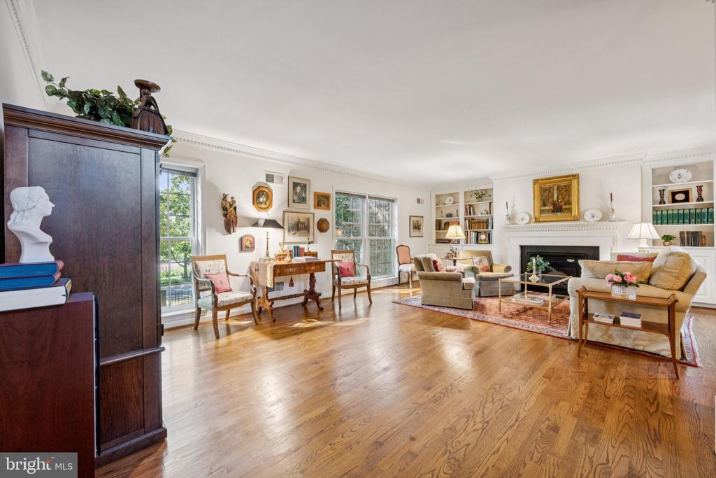 10906 WICKSHIRE WAY Unit: F-4