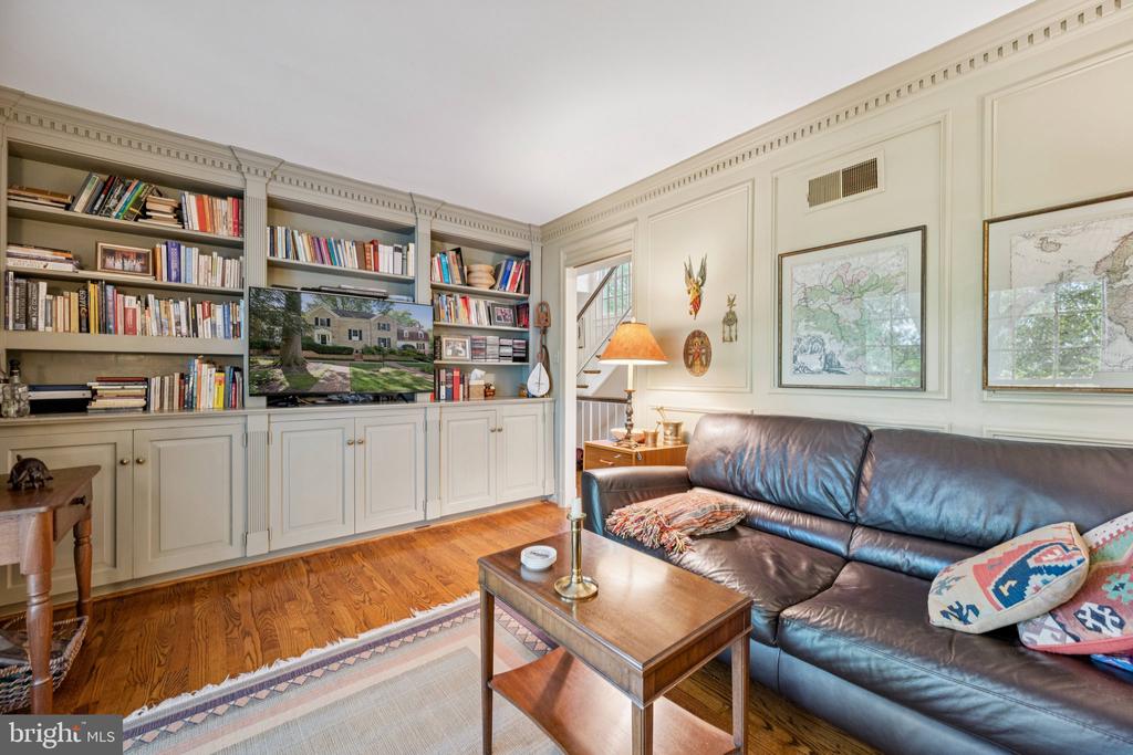 10906 WICKSHIRE WAY Unit: F-4