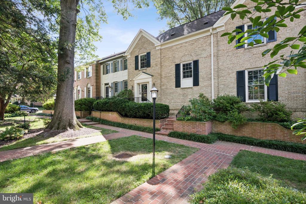 10906 WICKSHIRE WAY Unit: F-4