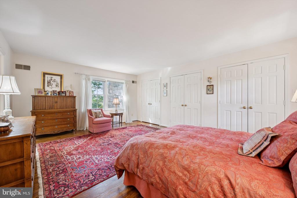 10906 WICKSHIRE WAY Unit: F-4