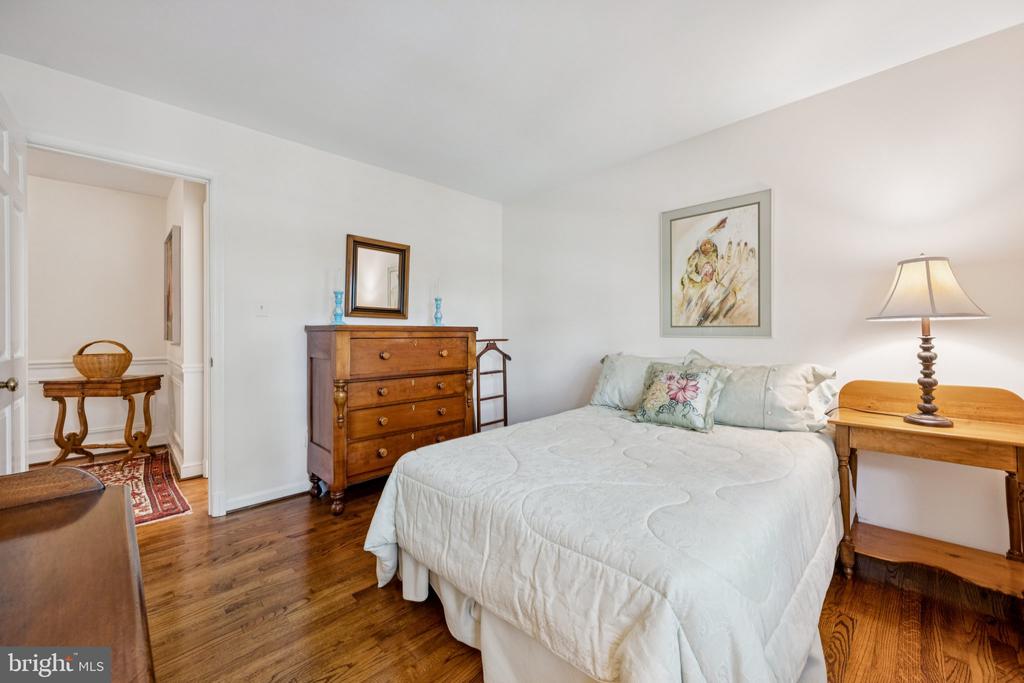 10906 WICKSHIRE WAY Unit: F-4