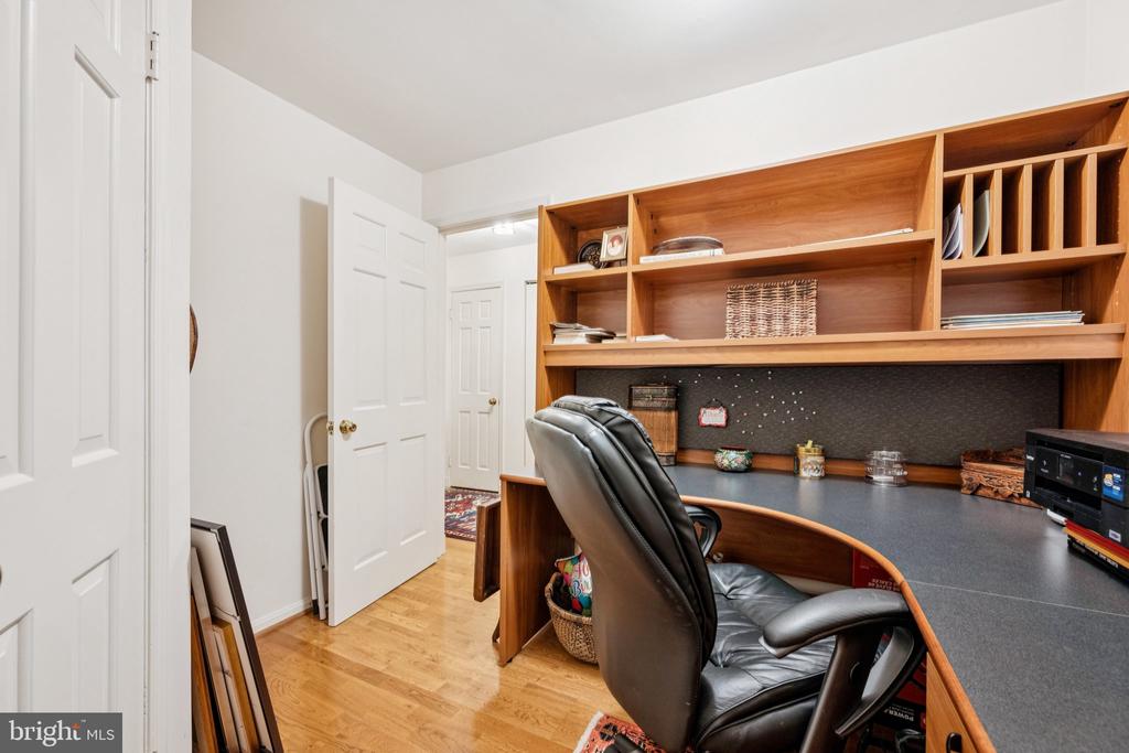 10906 WICKSHIRE WAY Unit: F-4