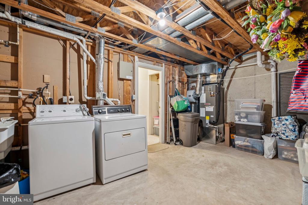 8656 FOUNTAIN VALLEY DRIVE