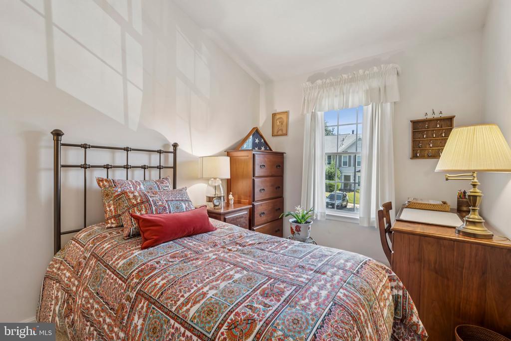8656 FOUNTAIN VALLEY DRIVE