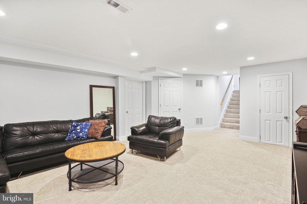 11811 COLDSTREAM