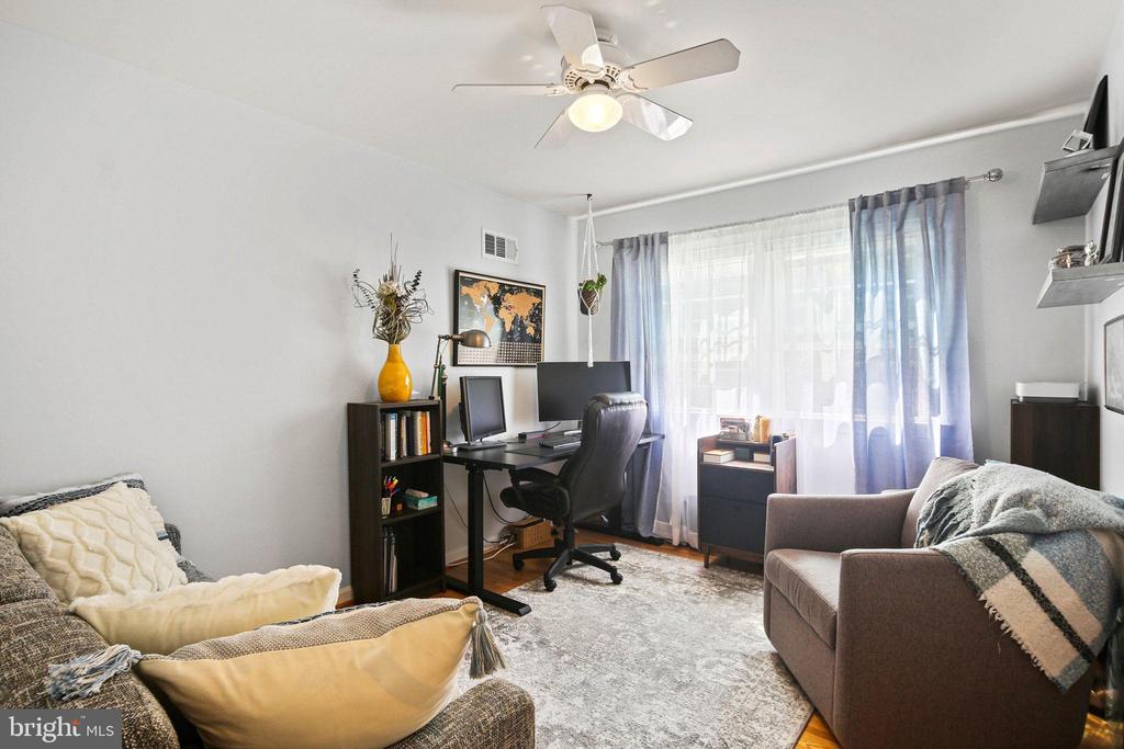 11811 COLDSTREAM