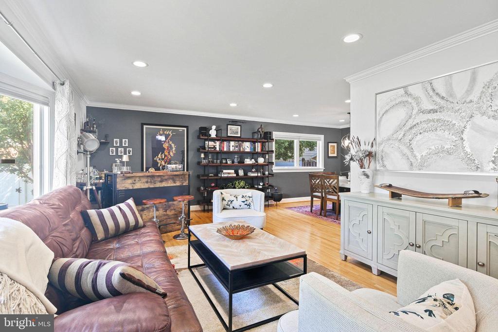 11811 COLDSTREAM