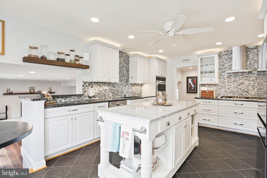 11811 COLDSTREAM