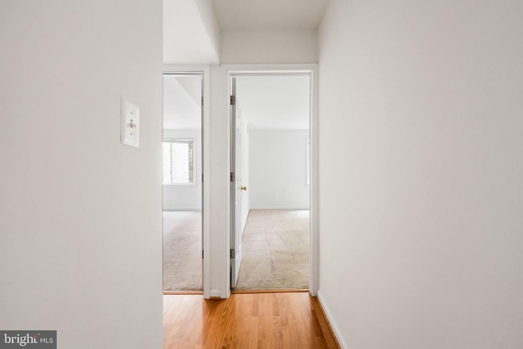 5578 BURNSIDE DRIVE Unit: 5578-5