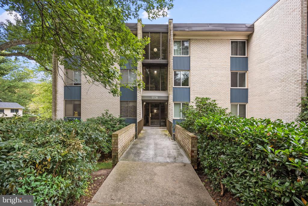 5578 BURNSIDE DRIVE Unit: 5578-5