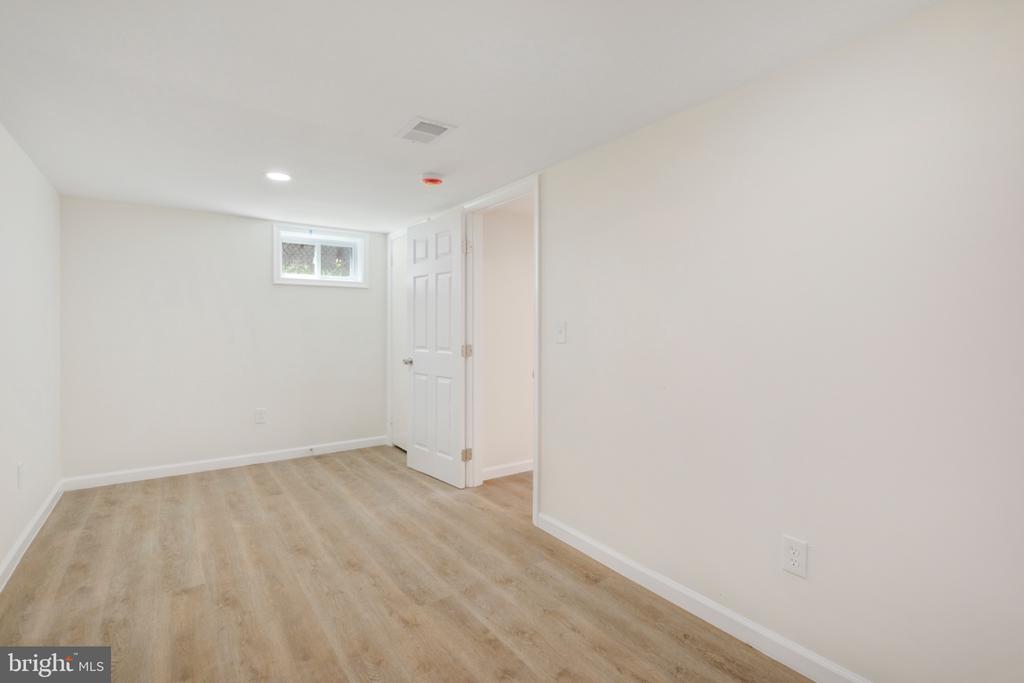 12608 FARNELL DRIVE
