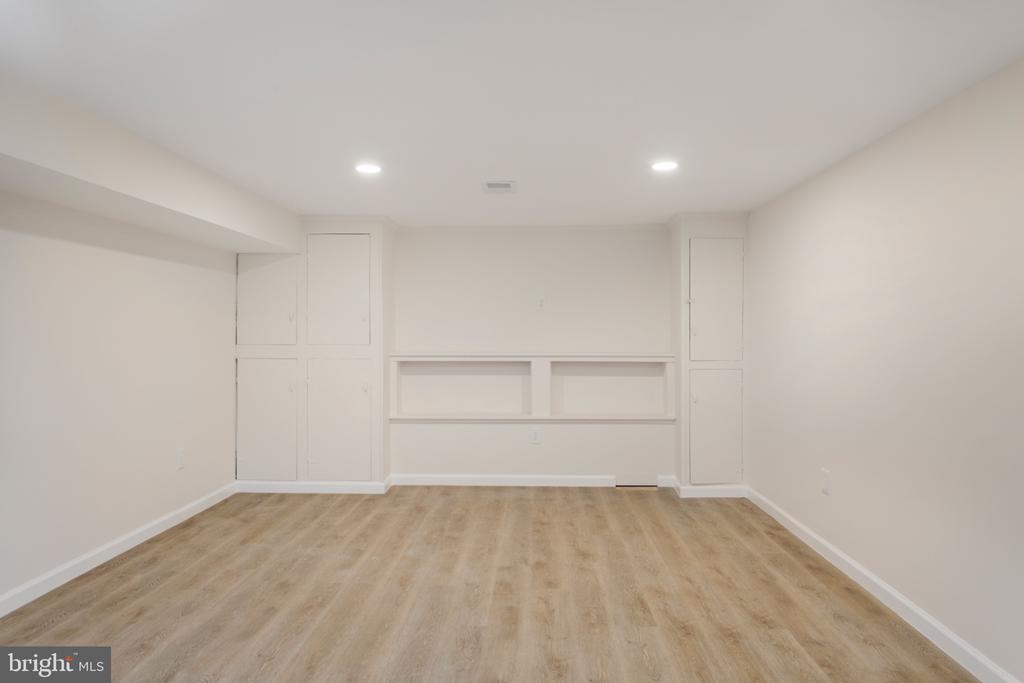 12608 FARNELL DRIVE