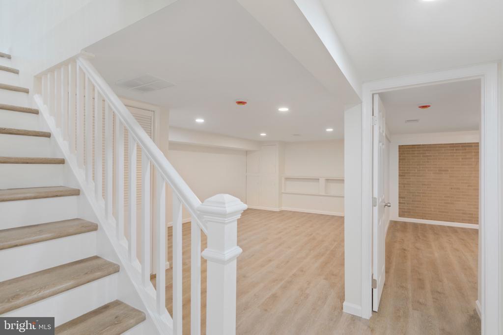 12608 FARNELL DRIVE