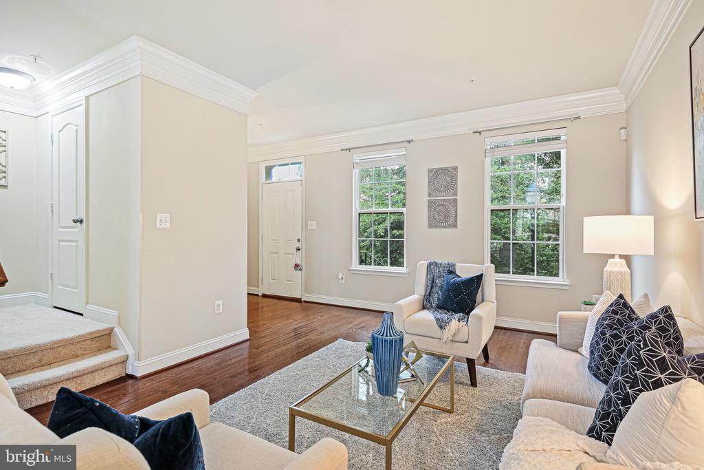 12553 HORSESHOE BEND CIRCLE