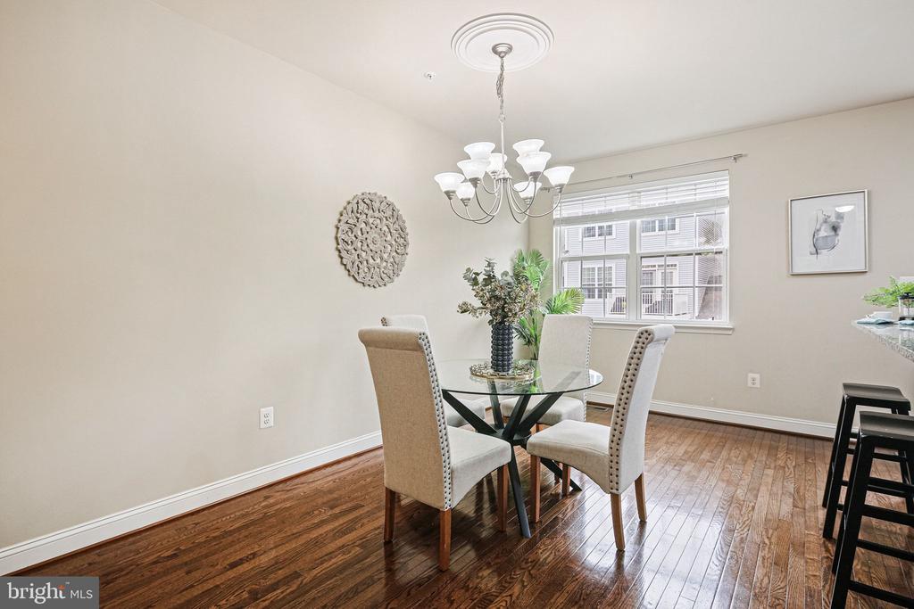 12553 HORSESHOE BEND CIRCLE
