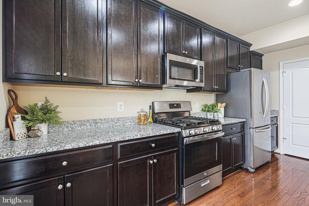 12553 HORSESHOE BEND CIRCLE