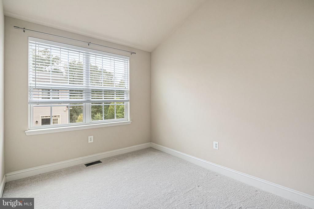 12553 HORSESHOE BEND CIRCLE