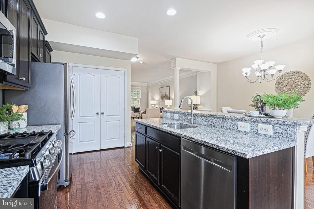 12553 HORSESHOE BEND CIRCLE