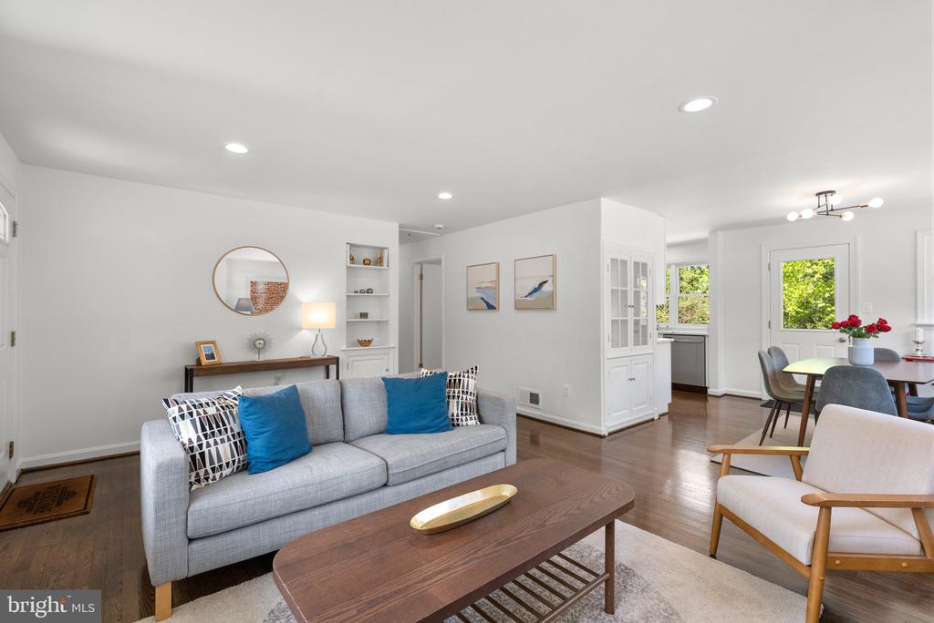 10126 RENFREW ROAD