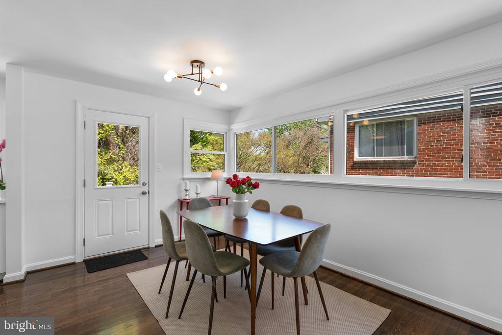 10126 RENFREW ROAD