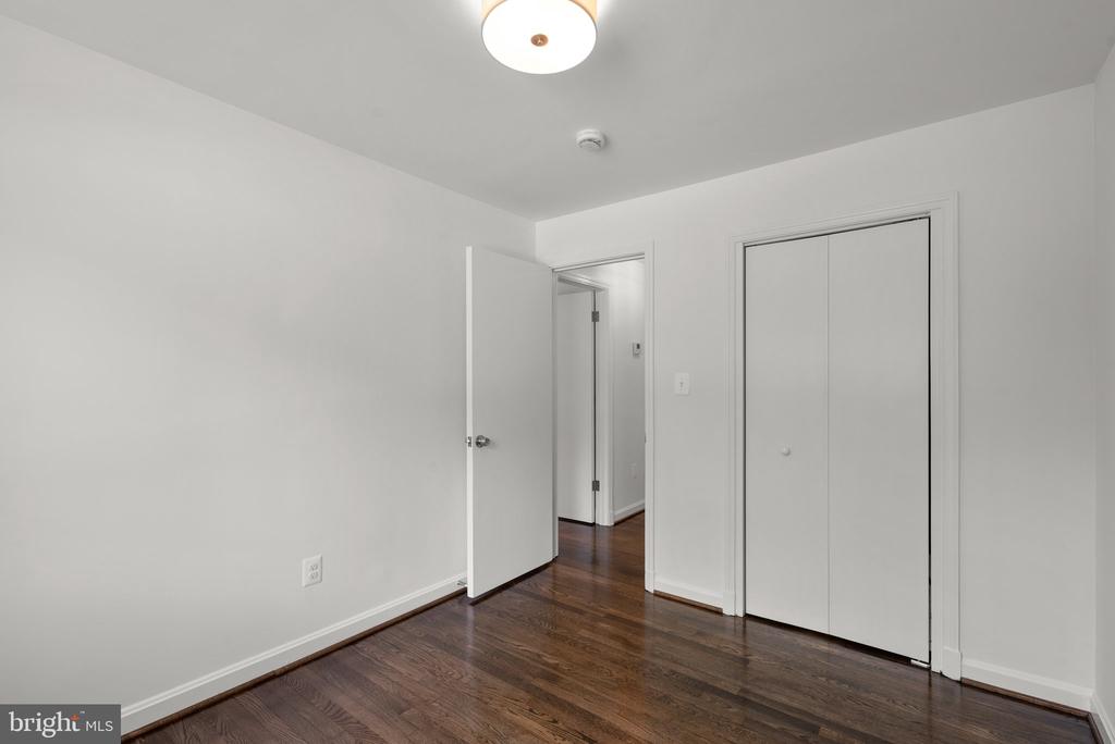 10126 RENFREW ROAD
